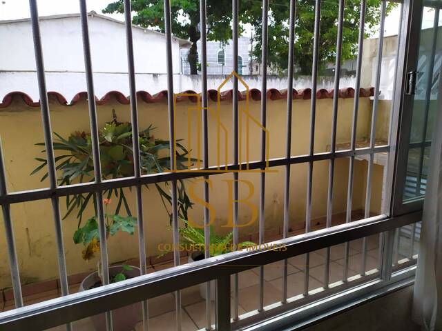 Sobrado para Venda em São Vicente - 4